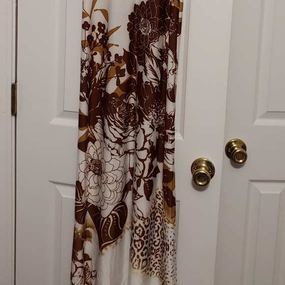 Dress - Picture 4 of 5